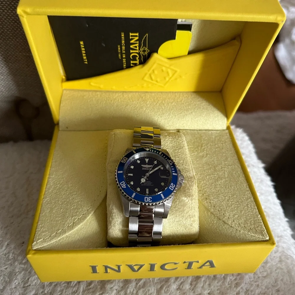 Invicta watch NWT